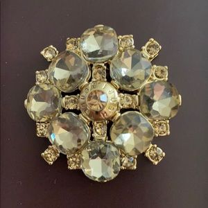 NWT Henri Bendel Brooch 💕